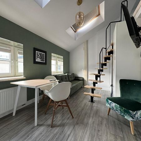 Forest Nook Main Square Loft Краков Экстерьер фото