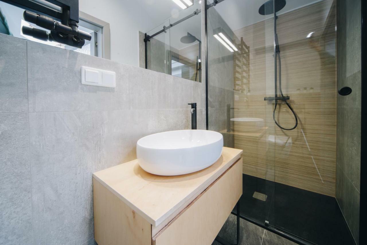 Forest Nook Main Square Loft Краков Экстерьер фото